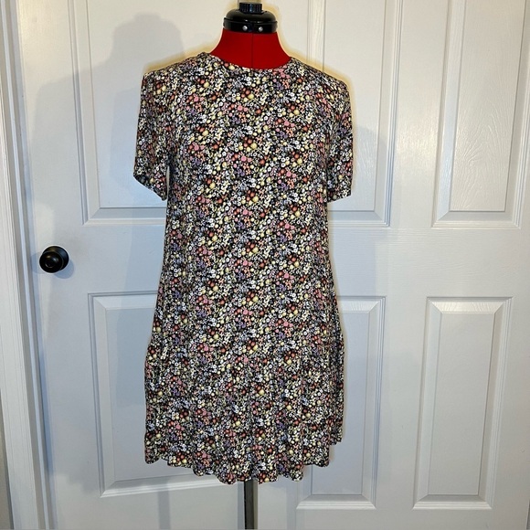 LOFT Dresses & Skirts - LOFT Short Sleeve Baby Doll Black & Floral Mini Short One Tier Dress Womens XS